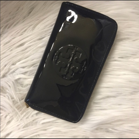 Tory Burtch Patent Leather Wallet - Picture 2 of 7